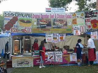 �u���E�̉��䑺�v�ɐ������̓X�܂��o�X���A���i�H�ׂ�@��̏��Ȃ���������ݕ��Ȃǂɏo��܂� �B