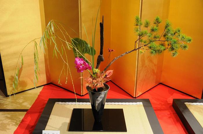 001.jpg (75885 �o�C�g)