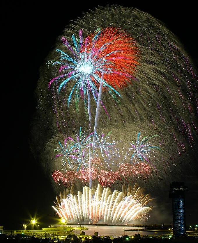 大洗海上花火大会10月1日（土）18時～19時